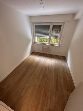 PHOTO-2025-08-04-16-06-53 (10).jpg - 