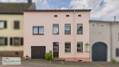 Straßenansicht - 
