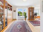 Wohn-/Esszimmer - 