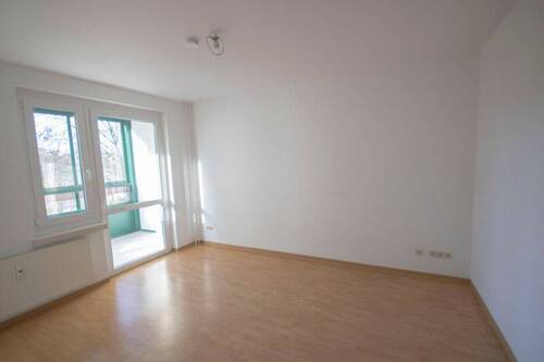 Wohn/Schlafbereich - 1 Zimmer Etagenwohnung in Halle (Saale)