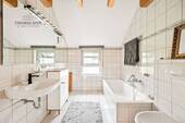 OG: Badezimmer wird noch modernisiert - 