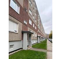Wohnen mit Blick ins Grüne! - 275,00&nbsp;EUR Kaltmiete, ca.&nbsp; 47,40&nbsp;m&sup2;&nbsp;Wohnfl&auml;che in Gera (PLZ: 07549) Lusan