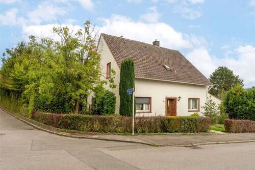 Vorderansicht - 6 Zimmer Einfamilienhaus zum Kaufen in Dortmund