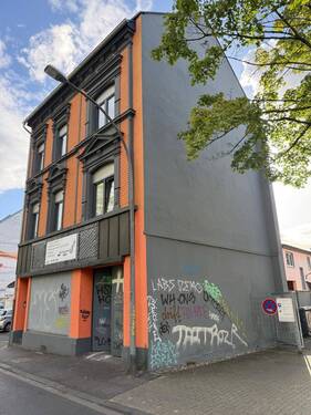 Frontansicht 2 - 1 Zimmer Mehrfamilienhaus, Wohnhaus zum Kaufen in Köln