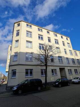 Außenansicht 1 - Ruhiges Wohnen in Stadtnähe! Frei ab November!