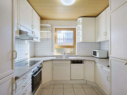 Separate, helle Küche - 