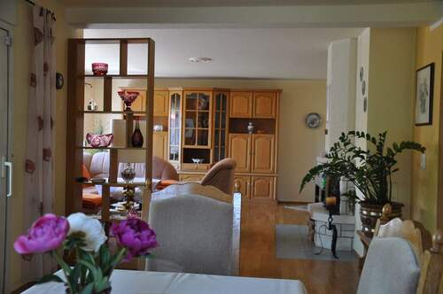 Wohnstube 1.JPG - 4 Zimmer Einfamilienhaus zum Kaufen in Leipzig