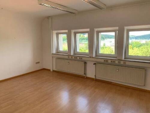 Bild 2 - 2,5 ZK Bad mit Wanne und Dusche, 4.3, Brauerstr. 6, 66123 Saarbrücken