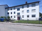 Außenansicht - Schöner Wohnen im 1. Stock – gepflegte 3-Zimmer-Wohnung in Waldkraiburg Niederndorf wartet auf Sie