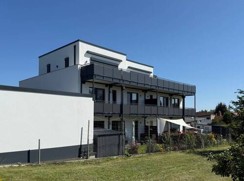 Nord-West-Ansicht - Stilvolle Eigentumswohnung mit Aufzug, Balkon und in unmittelbarer Goitzschesee-Nähe