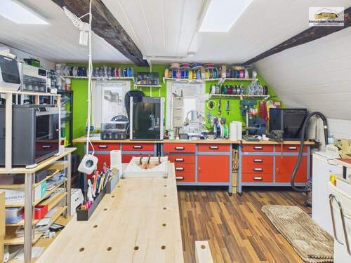 Großzügige Werkstatt im ausgebauten Dachgeschoss_10 - 