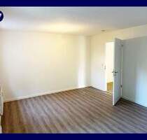 Familien-Zuhause! Renovierte 4 Zimmer, 2 Tageslichtbäder, 2 Balkone, separate Küche im Hochparterre - Singen (Hohentwiel)