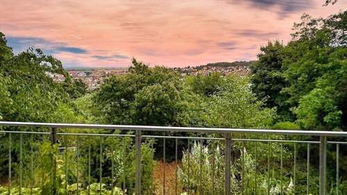 Ausbllick vom Balkon am Abend - 8 Zimmer Einfamilienhaus zum Kaufen in Bad Dürkheim