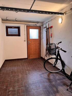 Kellerraum mit Zugang Garten - 