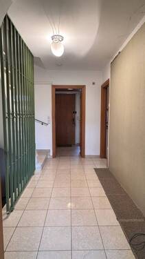 Flur EG - 6 Zimmer Reihenmittelhaus zum Kaufen in Aschheim