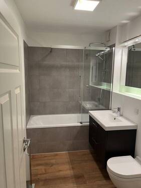Bild 1 - Wohnen im Dachgeschoß einer 2 Zimmer Wohnung in Hilden-Nord