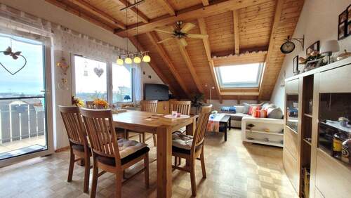 ABS8_Wohnbereich.jpg - Schöne 2-Zimmerwohnung mit herrlichem Balkon inkl. Alpenblick