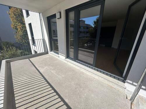 Balkon - 4 Zimmer Etagenwohnung zur Miete in Stuttgart