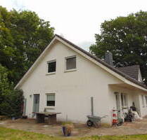 Großes Wohnhaus mit 2 Wohnbereichen in Rastede