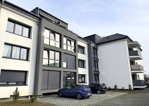Bild 1 - Helle, gepflegte 3-Zimmer-Wohnung in ruhiger Lage im ENERGETISCH SANIERTEN Mehrfamilienhaus