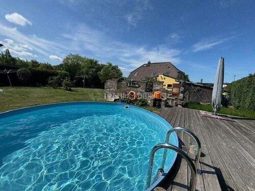 Pool - 5 Zimmer Wohlfühlhaus mit Garage in Kritzmow