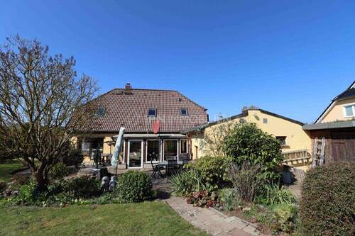 Außen - 5 Zimmer Einfamilienhaus in Kritzmow