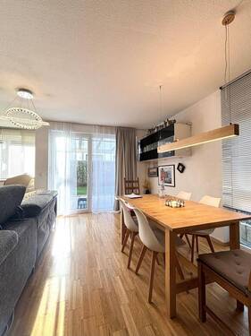 Wohn- und Esszimmer - 