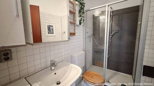 03 Bad mit Dusche.jpeg - 