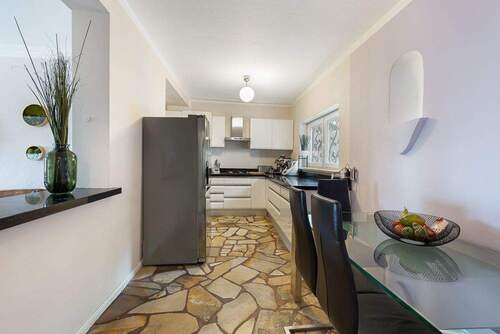 1. OG Flur - Einfamilienhaus mit 318,00 m&sup2; in Schmitten im Taunus zum Kaufen