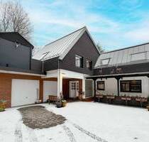 Großzügiges modernisiertes Wohnhaus mit ELW in Waldrandlage von Kurtscheid