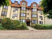 Käthe-Kollwitz-Weg 1 - Hauseingang - 3 Zimmer Etagenwohnung zur Miete in Baunatal