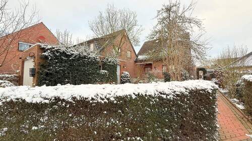 Front 2 - 4 Zimmer Reihenendhaus in Bassum / Groß Bramstedt