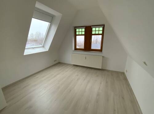 Schlafzimmer - 2 Zimmer Etagenwohnung zur Miete in Limbach-Oberfrohna