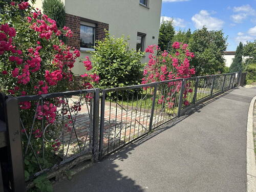 Einfahrt - 5 Zimmer Einfamilienhaus zum Kaufen in Chemnitz OT Schönau