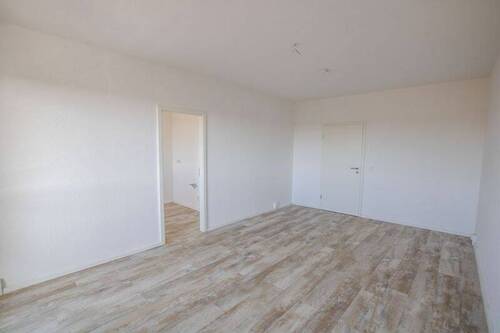 Wohnzimmer - 3 Zimmer Etagenwohnung in Halle (Saale)