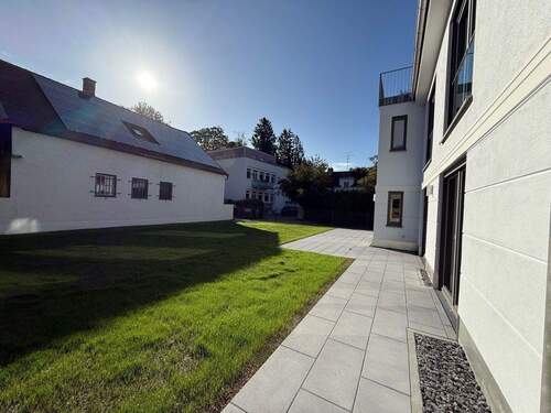 Garten - 4 Zimmer Etagenwohnung in München