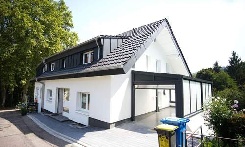 Aussenansicht - Stilvoll wohnen mit Weitblick - saniertes Einfamilienhaus in Bestlage Baden-Badens