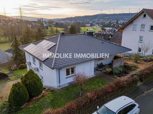 Strassenseite - 5 Zimmer Einfamilienhaus zur Miete in Schlüchtern