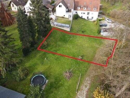Drohnenbild mit Grundstückseinzeichnung - Grundstück in Öhningen inklusive individuell geplantem Bungalow - in Projektierung