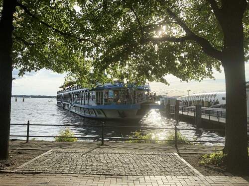 Blick zum Tegeler Hafen - 2 Zimmer Etagenwohnung zum Kaufen in Berlin