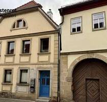Charmantes Mehrfamilienhaus mit großem Garten und Ausbaupotenzial - Ebern