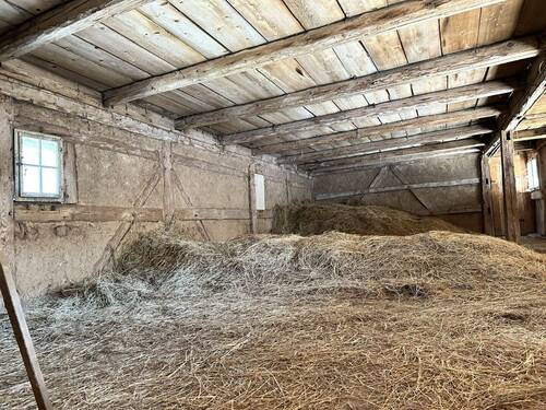 Heuboden Wirtschaftsgebäude - 