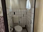 WC mit Fenster - 