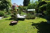 Garten - Schönes Grundstück mit Altbestand... Ein- Zwei- oder Mehrfamilienhaus ist möglich