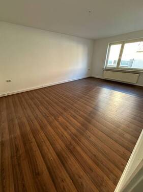 WZ (1) - 2 Zimmer Etagenwohnung zur Miete in Wilhelmshaven