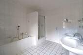 Badezimmer (2).JPG - 