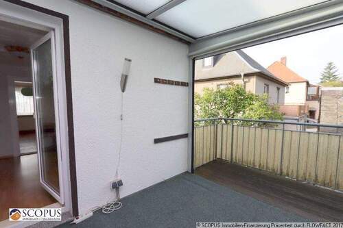 Balkon (teilüberdacht) - 