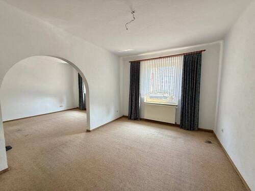 Wohnung 1. OG links - 1 Zimmer Mehrfamilienhaus, Wohnhaus in Gladbeck / Gladbeck-Zweckel