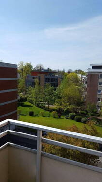 Ausblick vom Balkon - 3 Zimmer Eigentumswohnung sofort verfügbar