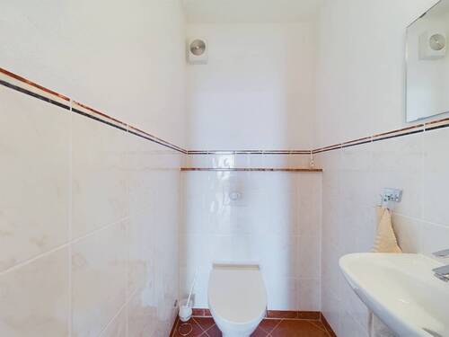 WC - 